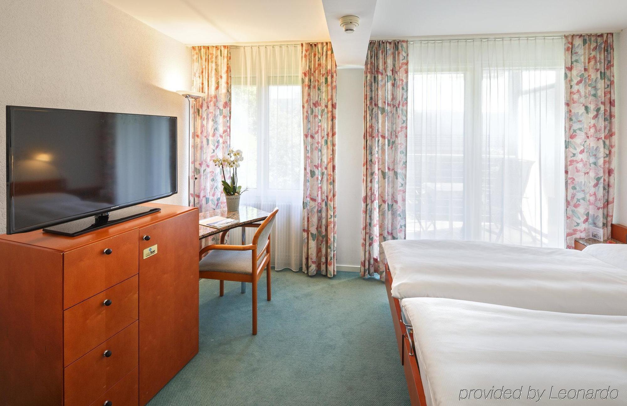Wellness Hotel Tenedo - Thermalquellen Resort Bad Zurzach Exterior photo
