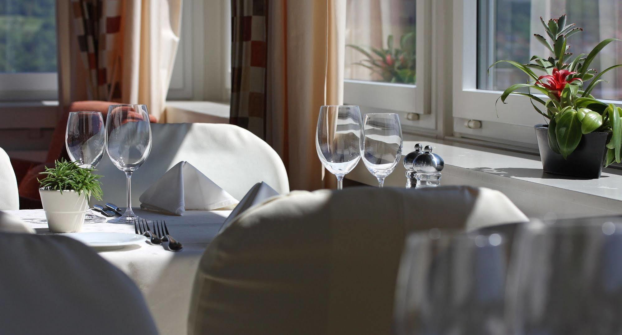 Wellness Hotel Tenedo - Thermalquellen Resort Bad Zurzach Exterior photo